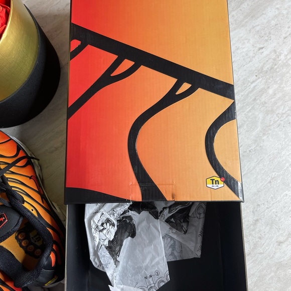 SOLDSOLDSOLD NIKE AIR MAX PLUS SUNSET TIGER SHOES - Picture 6 of 9